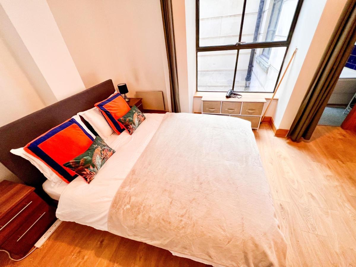 Superior Entire Apartment Between St Pauls Cathedral And Covent Garden London Ngoại thất bức ảnh